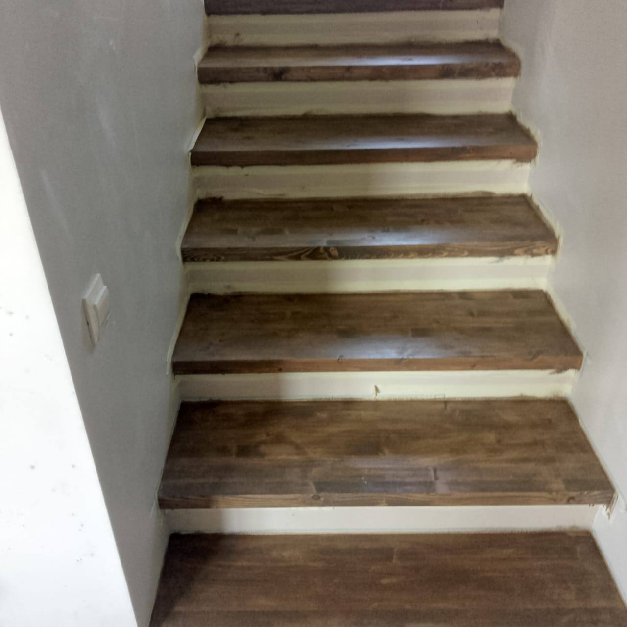 Отделка коттеджа 180 м² во Владивостоке — ремонт под ключ, штукатурные работы, чистовая отделка, русские мастера